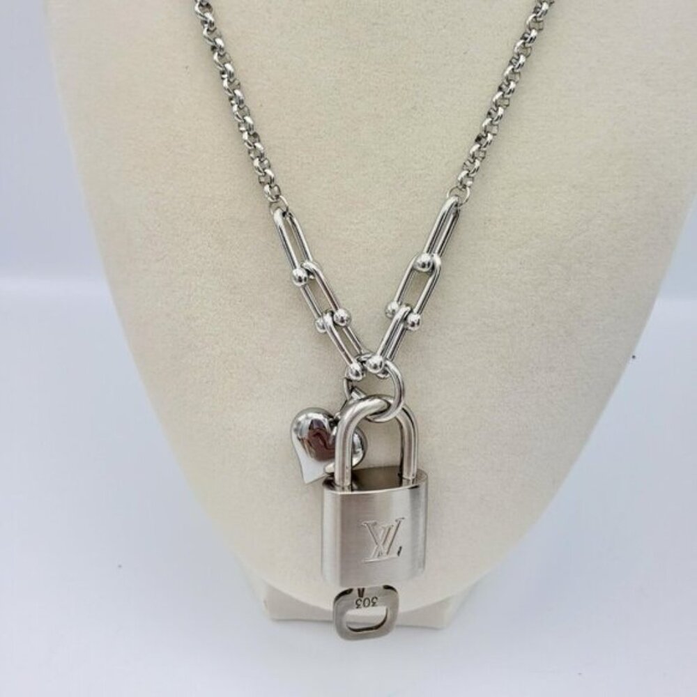 Stainless Steel Silver-Plated Necklace with Authentic Louis Vuitton Padlock - Picture 8 of 12